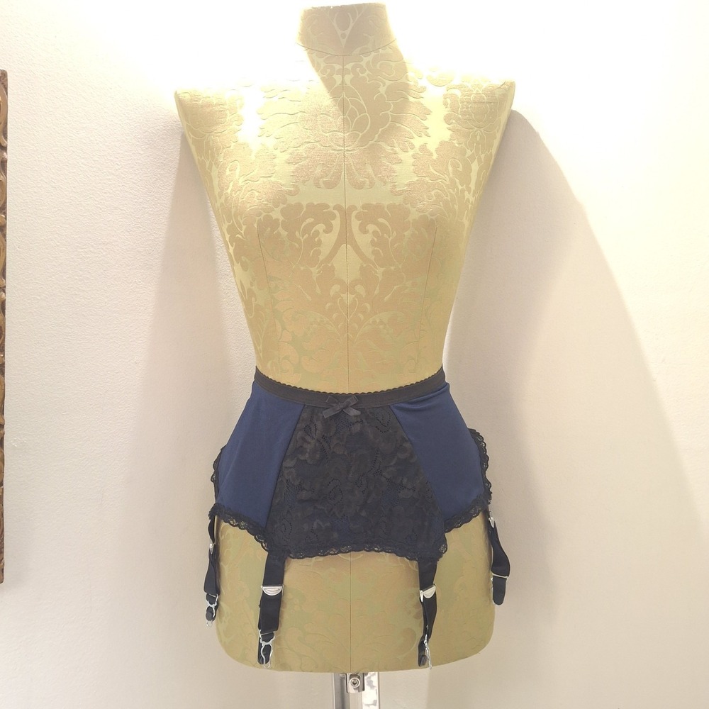 Vintage Gio Made In England Blue Satin Black Lace Garter Belt Lingerie Small